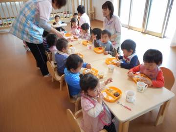 よく食べる食事風景